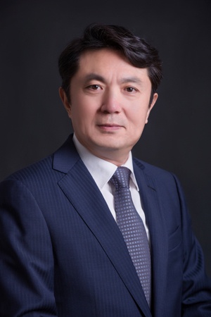 天津医科大学校长颜华兼任南开大学医学院院长
